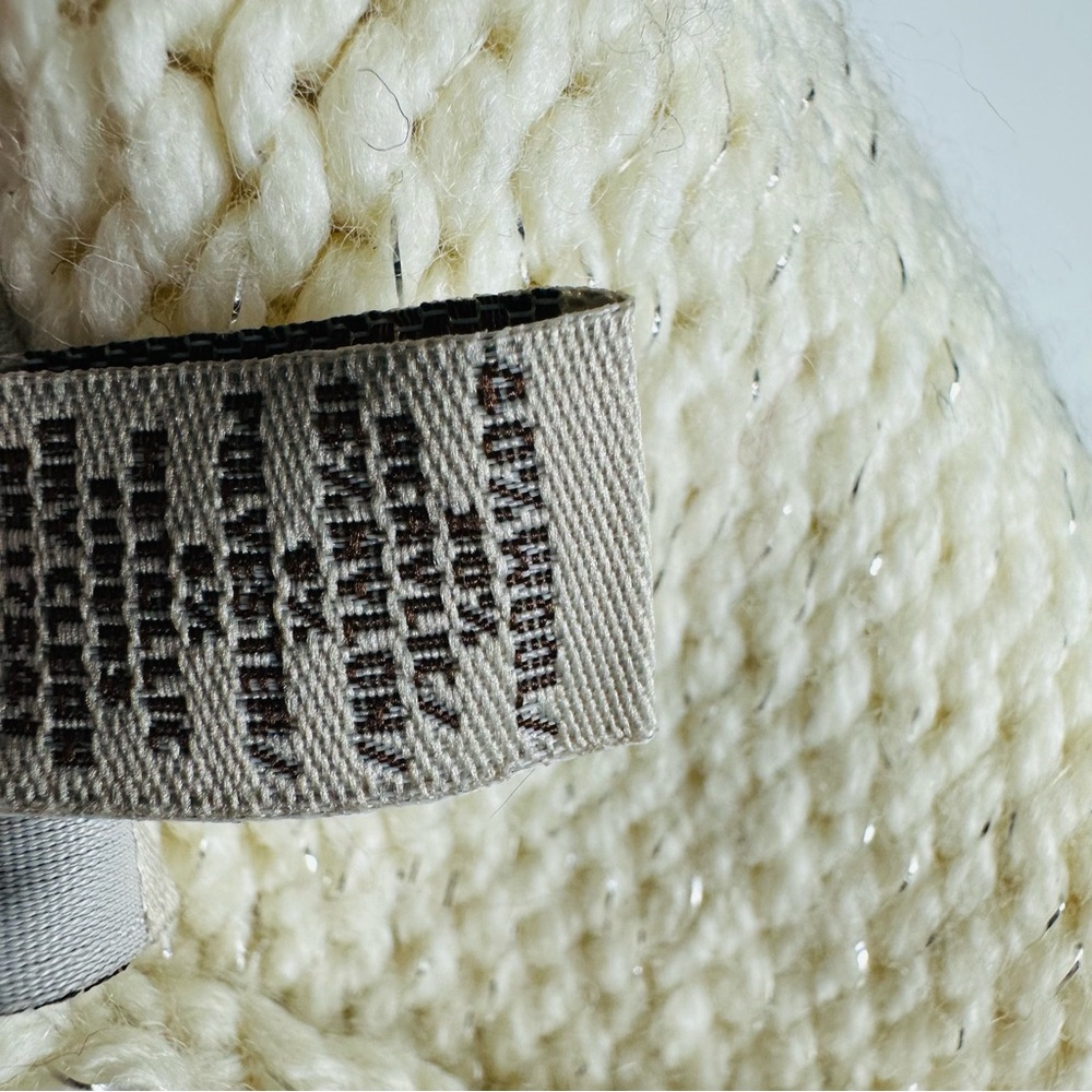 UGG NWOT Cream Knit Infinity Scarf - Picture 5 of 5